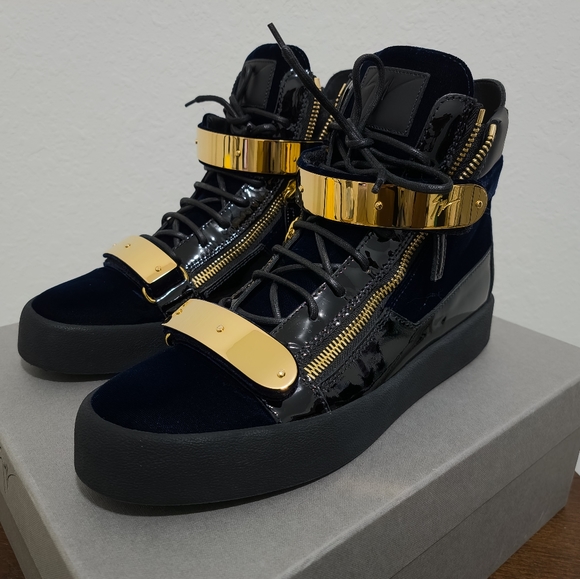 Giuseppe Zanotti Other - Giuseppe Zanotti Navy Velvet May London High-Top Sneakers